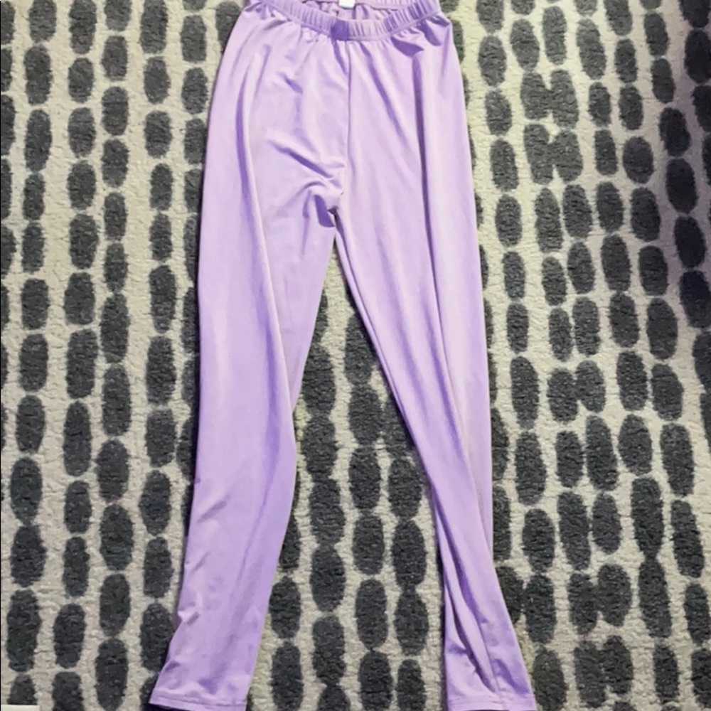 Purple leggings